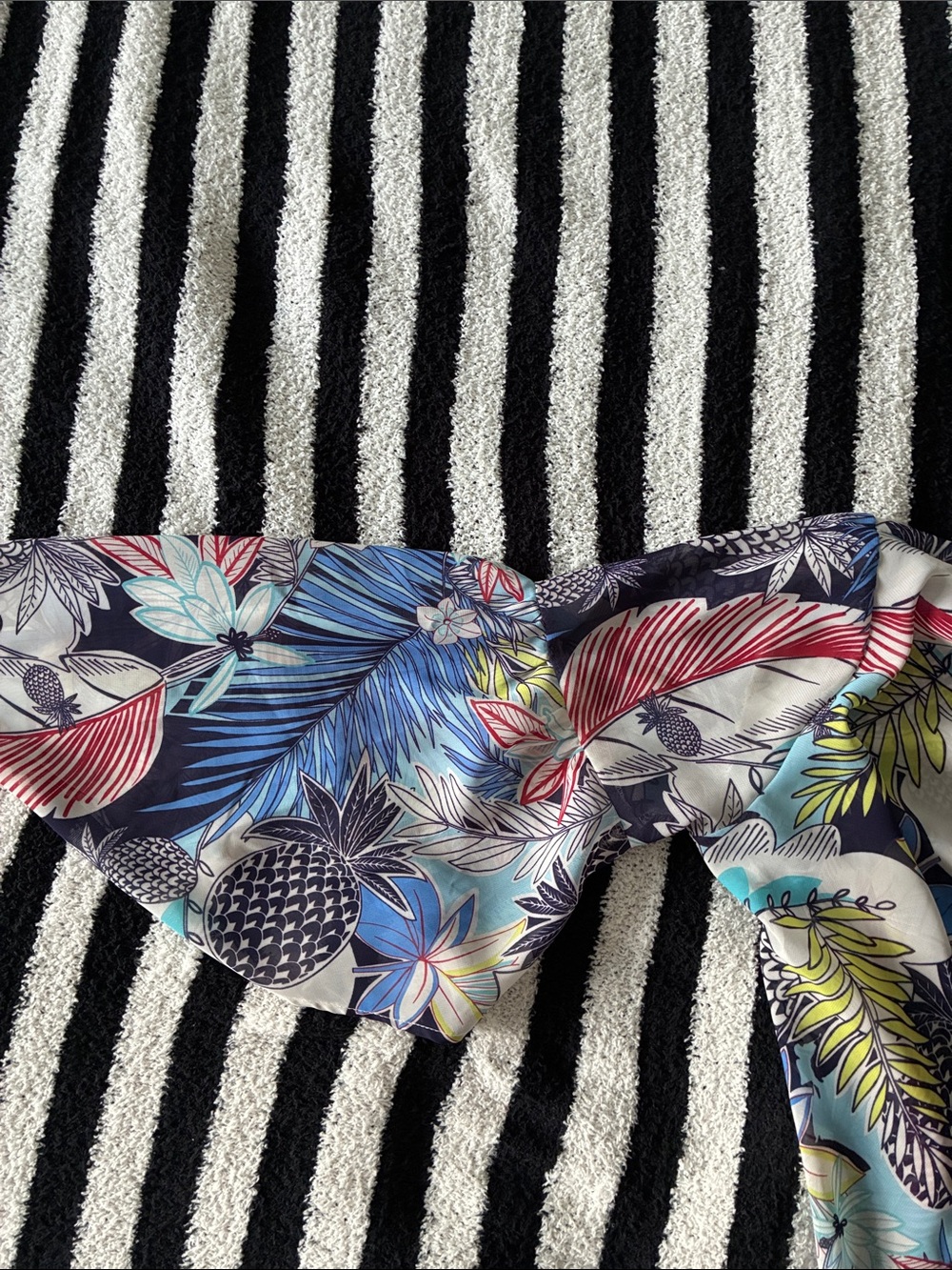 Chenault Tropical Pineapple Resort Cardigan Coverup Flutter Sleeve, Small, EUC - Picture 5 of 8